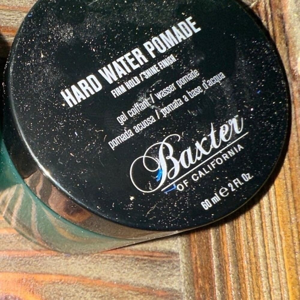 Baxter of California‎ barber men Hard Water Pomade